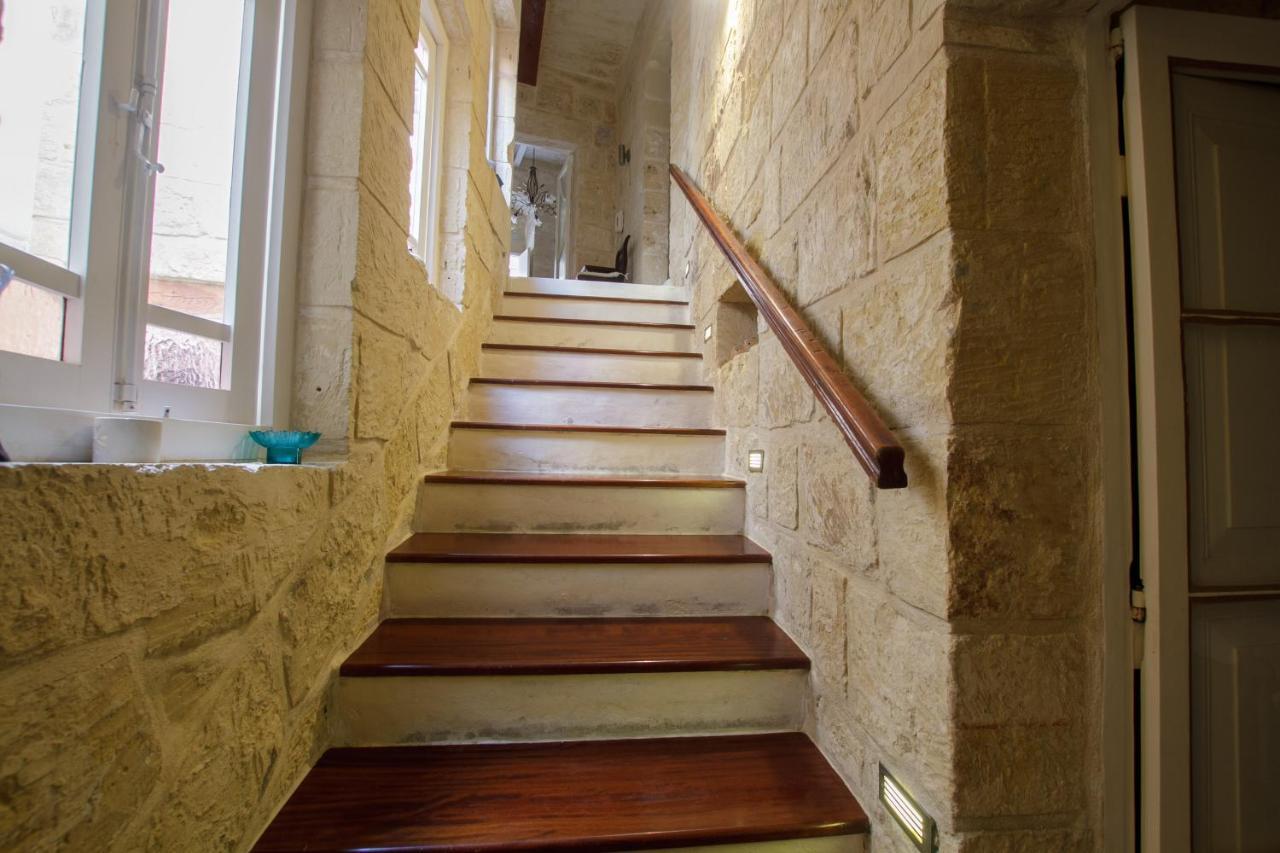 Town House Steeped In History Villa Рабат Екстериор снимка